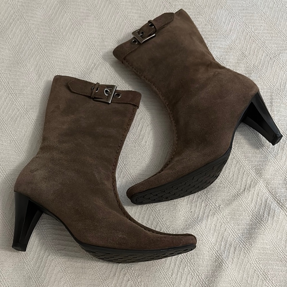 Mossimo Suede Boots